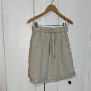 Lululemon Athletica Cream Grey Mini Skirt with pockets - 6